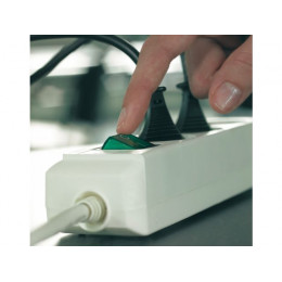 Удлинитель 5м (3 роз., 3.3кВт, с/з, выкл., ПВС) белый Brennenstuhl Eco-Line