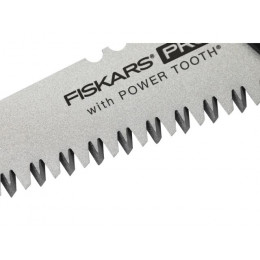 Пила зубчатая с ножнами PowerTooth 8 зубьев на дюйм FISKARS