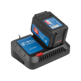 Зарядное устройство BULL LD 4002 1 слот, 4 А XLTpro