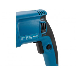 Перфоратор BULL BH 2602 в чем. Xcase 800 Вт, 3.0 Дж, 4 реж. + 2 зубила, 3 сверла, БЗП в комплекте