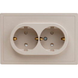 Розетка 2-ая (скрытая, с/з, со шторками) песочная, Carre, BYLECTRICA