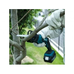 Аккум. сабельная пила MAKITA LXT DJR 183 RFE в кейсе