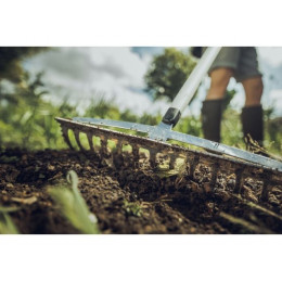 Грабли для грунта средние Xact FISKARS