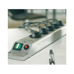 Удлинитель 2.5м (5 роз., 3.3кВт, с/з, выкл., ПВС) Brennenstuhl Super-Solid-Line