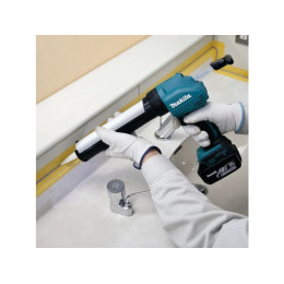 Аккум. пистолет для герметика MAKITA LXT DCG 180 Z в кор.